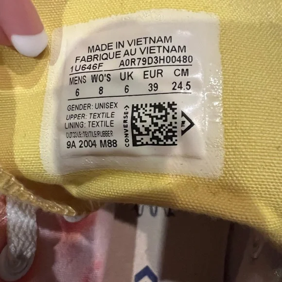 Custom converse shoes men’s size 6 women's size 8
Only wore one time. - Picture 6 of 7